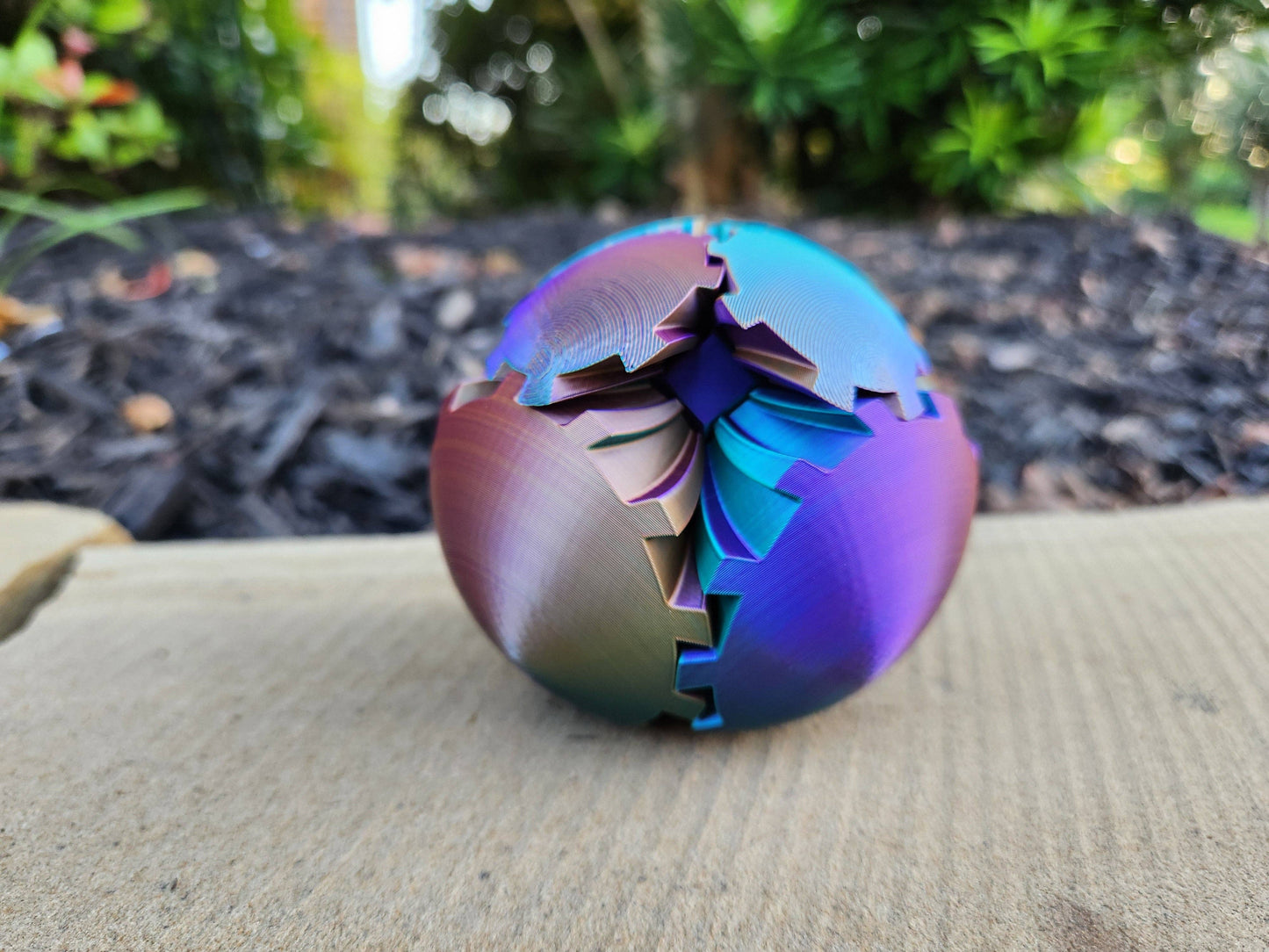Gear Ball Twist- Mechanical Fidget: Chroma