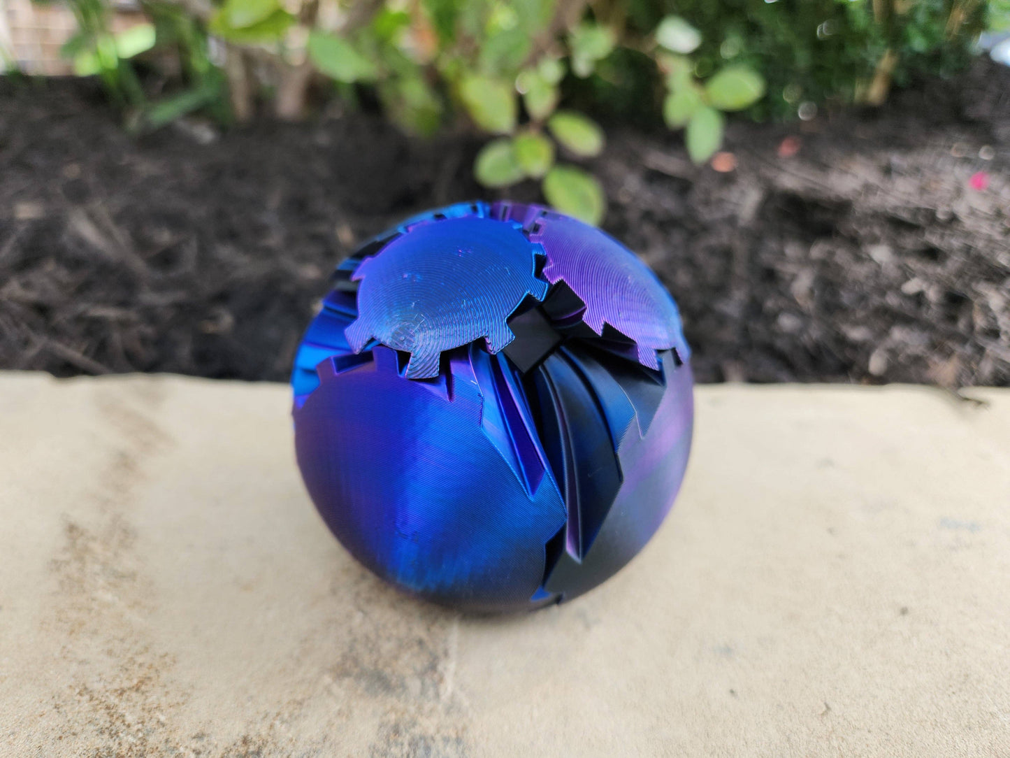Gear Ball Twist- Mechanical Fidget: Chroma